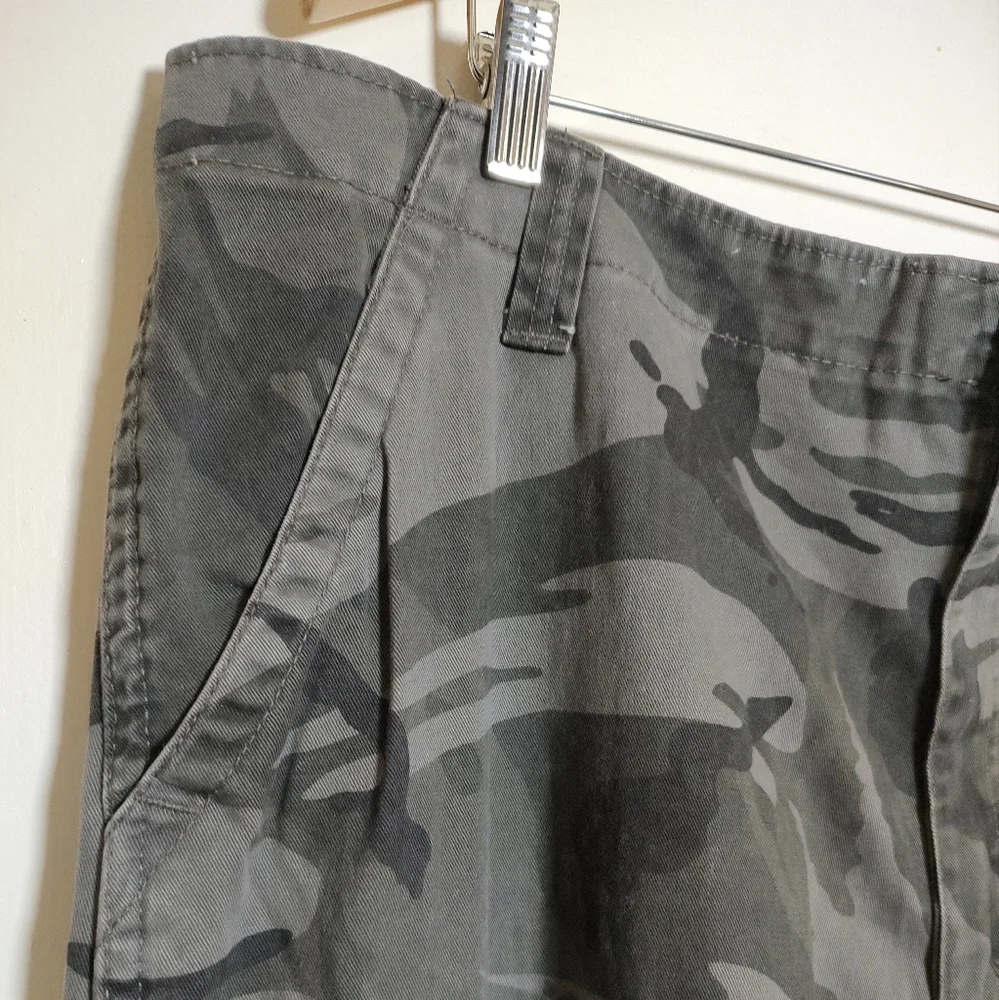Wrangler Grey Camouflage Cargo Pants